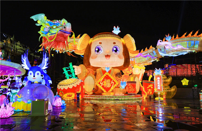 榮耀峽谷——巨型“魯班七號(hào)”。自貢市委宣傳部供圖