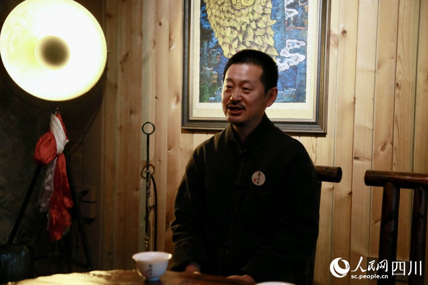 正在接受人民網(wǎng)記者采訪的蔣維明。人民網(wǎng)記者 朱虹攝
